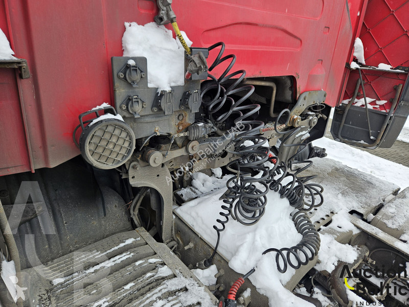 جرار Scania 480