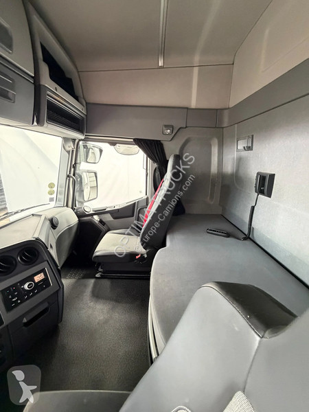 جرار Renault T480