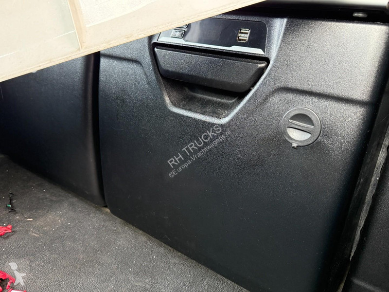 جرار Iveco 460 LNG 4X2 + INTARDER - ALCOA