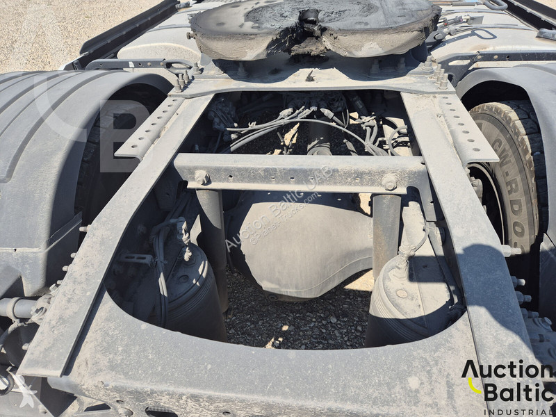 جرار Renault T460
