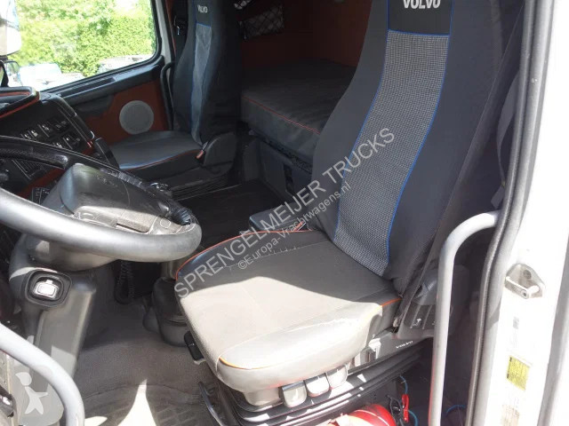 جرار Volvo 16610 6X4 BIG...