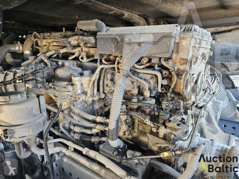 جرار Mercedes 1842