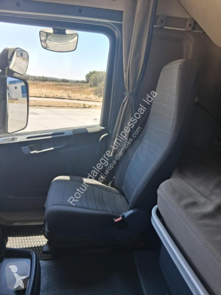 جرار Scania RETARDER + KIT BASCULANTE R