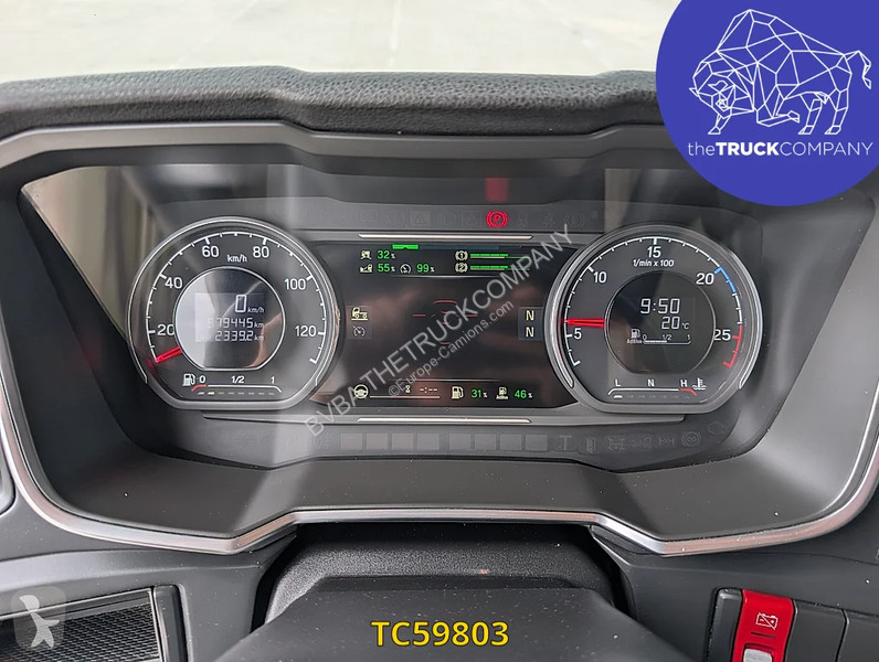 جرار Scania 520