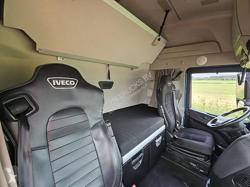 جرار Iveco AS440S49