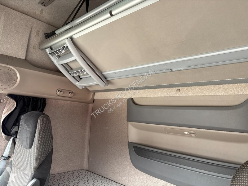 جرار DAF + 6X2 + STEERING/LIFT SHAFT + EURO 6 +...
