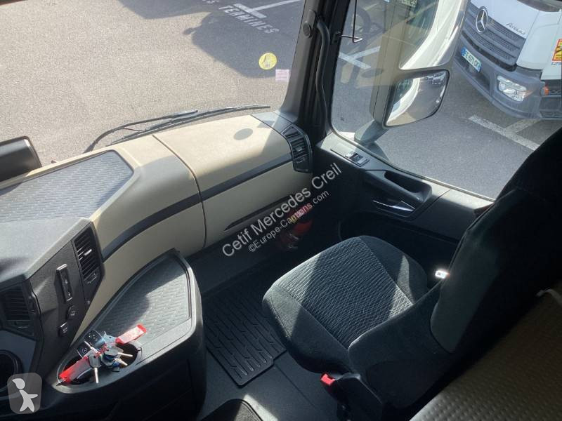 جرار Mercedes