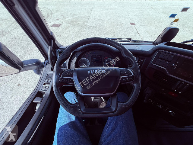 جرار Iveco S-WAY MY 19 AS440S51T/P