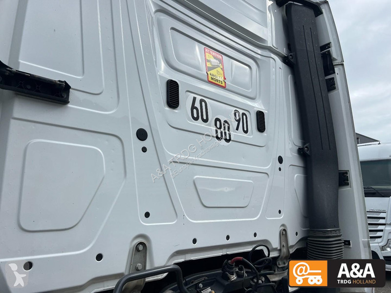 Tracteur Mercedes ACTROS 1845