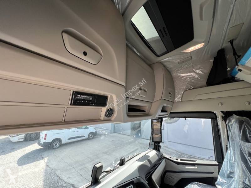 جرار Iveco