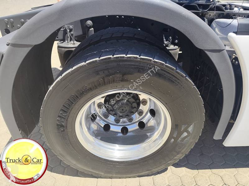 جرار Iveco