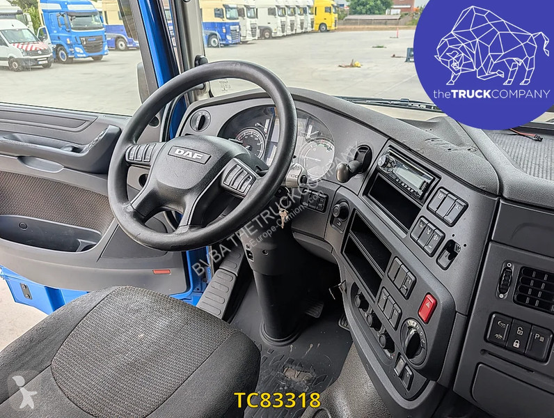 جرار DAF 440