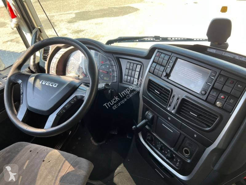 Iveco  tractor unit