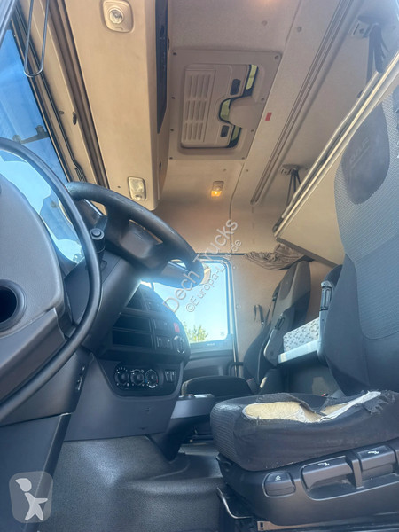 جرار DAF 106460 4x2 space cab