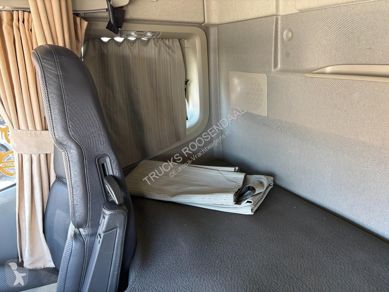 جرار Volvo + RETARDER + EURO 6C + SPOILERS + XL...