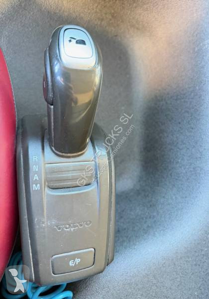 جرار Volvo