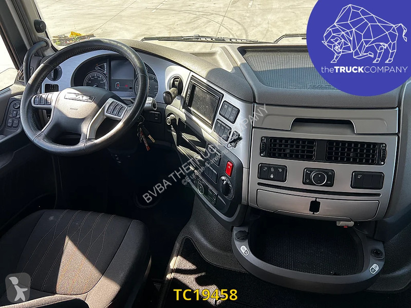 جرار DAF 530