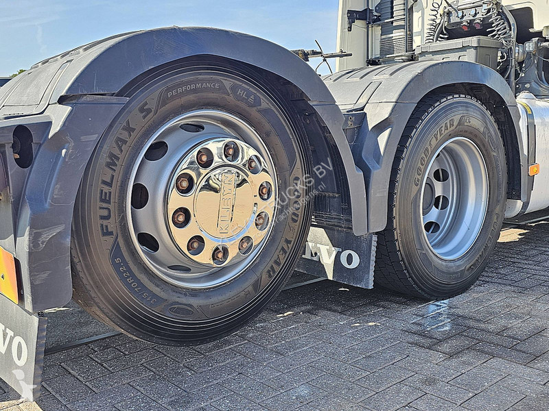 جرار Volvo 500 6X2 SINGLE BOOGIE