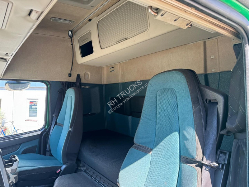 Trattore Stradale Volvo 4X2 EURO 6 + HMF...