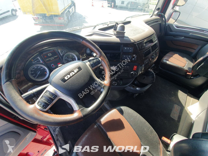 Ťahač DAF 530