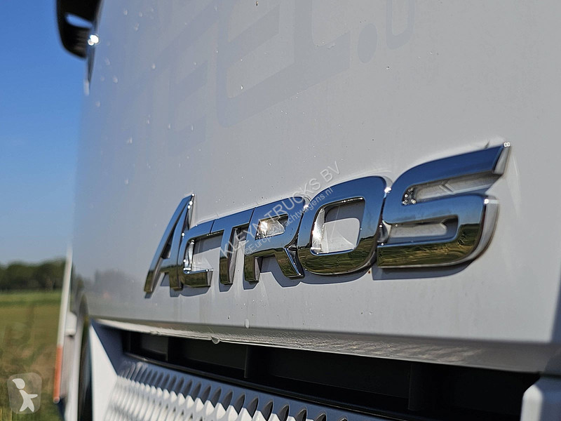 جرار Mercedes ACTROS 1832