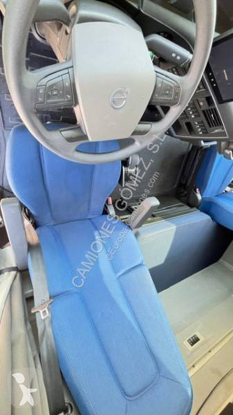 جرار Volvo