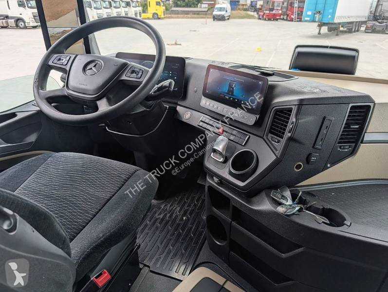جرار Mercedes