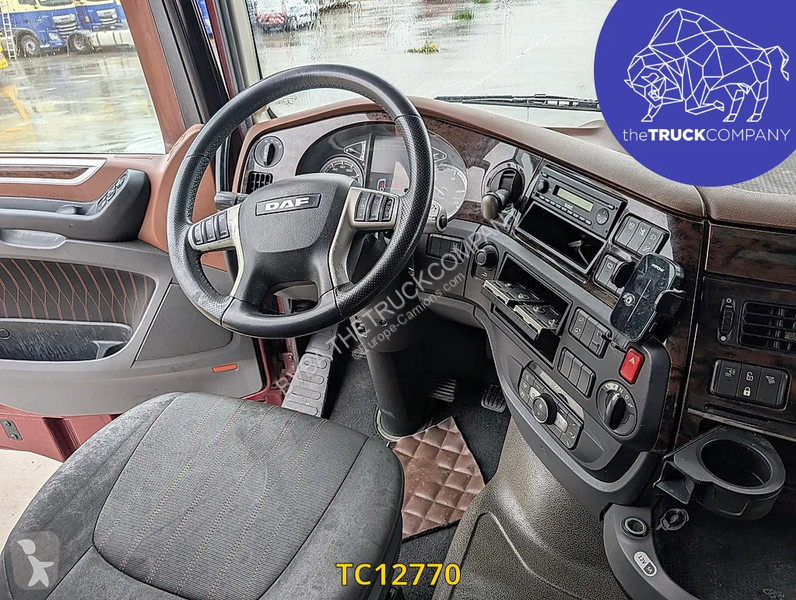 Tracteur DAF 530