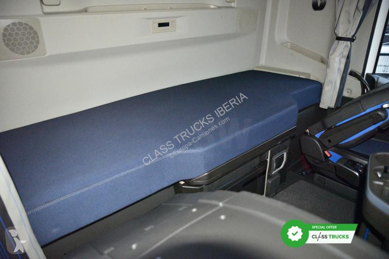 Trekker Volvo FH 460 Globetrotter XL Varios i-Save