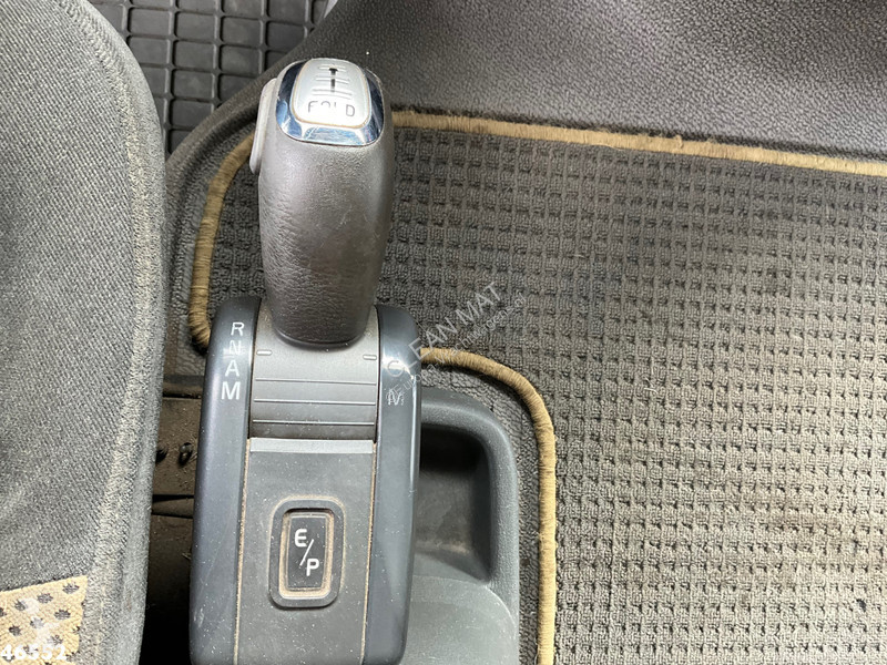 Cabeza tractora Volvo 520 8x4 Euro 5...