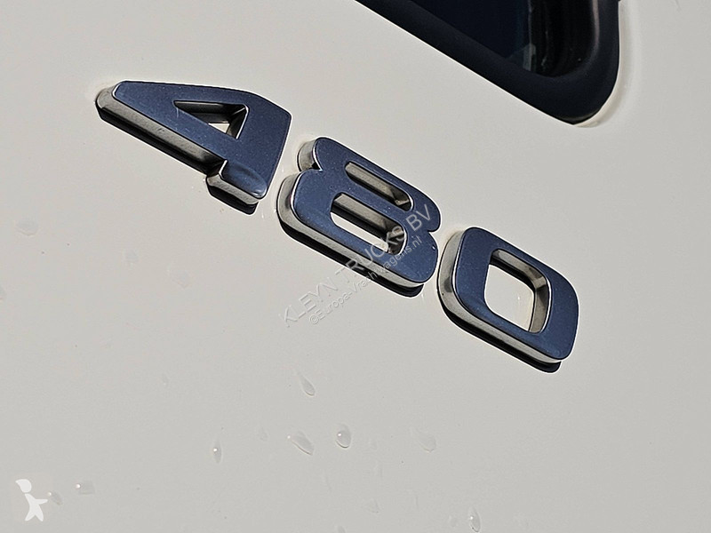 Nyergesvontató DAF 480