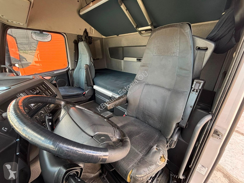 Cabeza tractora Volvo 400 4x2 GLOBE XL