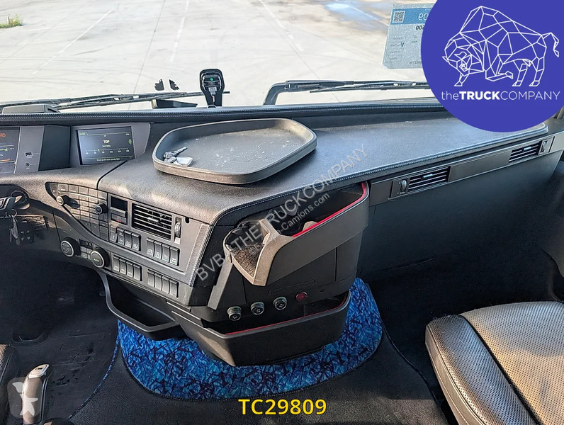 Trekker Volvo 500