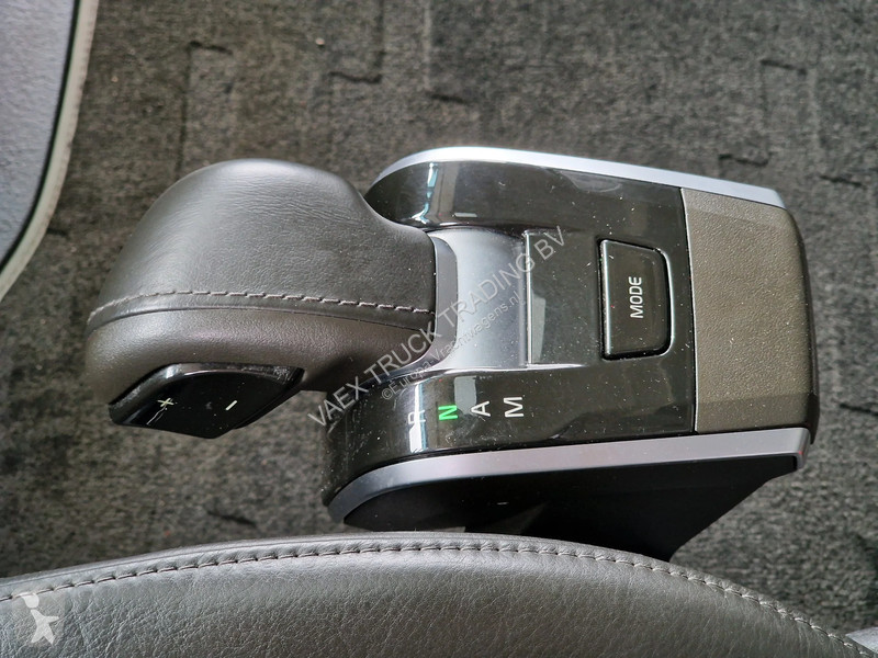 Trekker Volvo 13500 Globetrotter XXL Aero -...
