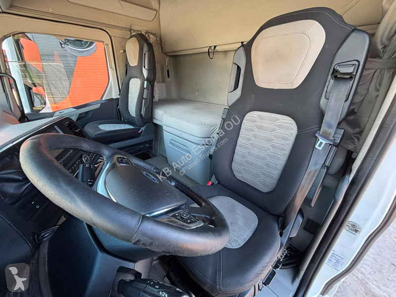 Trekker Ford F-Max 500 4x2