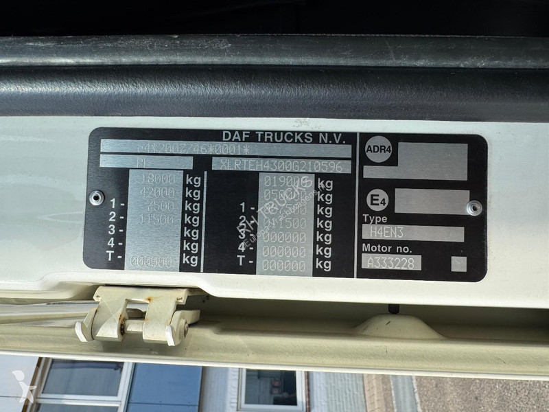 Trekker DAF XF  4X2 EURO 6 MEGA