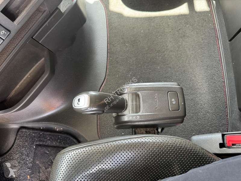 Cabeza tractora Volvo 6X2 EURO 6