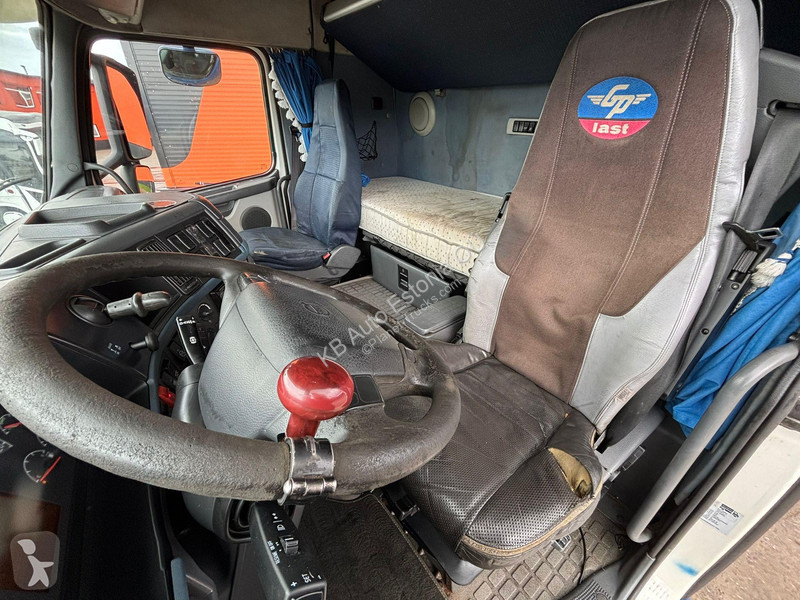 Cabeza tractora Volvo 440 4x2 ADR