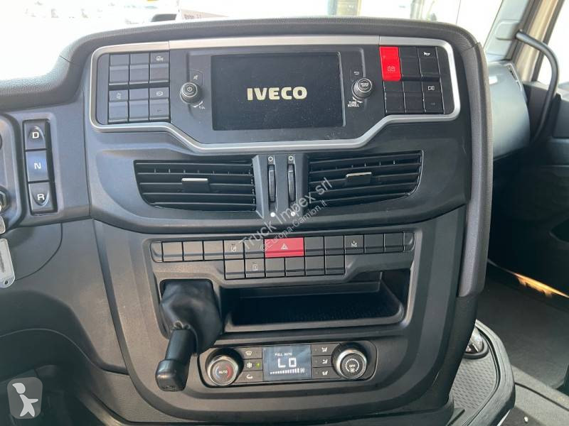 Cabeza tractora Iveco 490