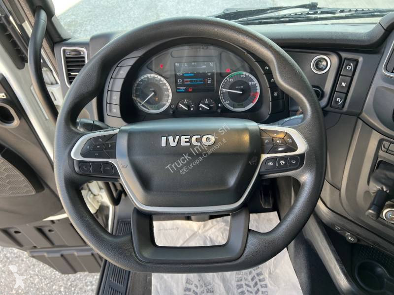 Cabeza tractora Iveco 490