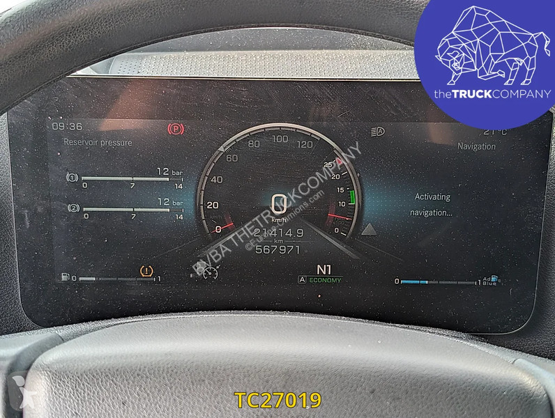 Тягач Mercedes 1853