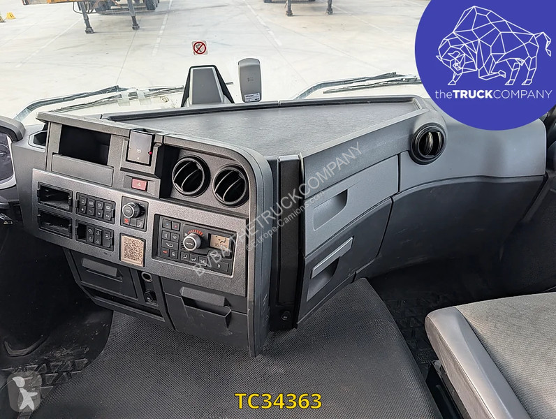 Tahač Renault T 460