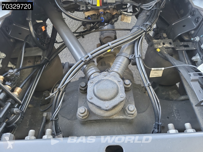 Tahač Volvo 460  4X2 Retarder 2x Tanks 90% Tyres!