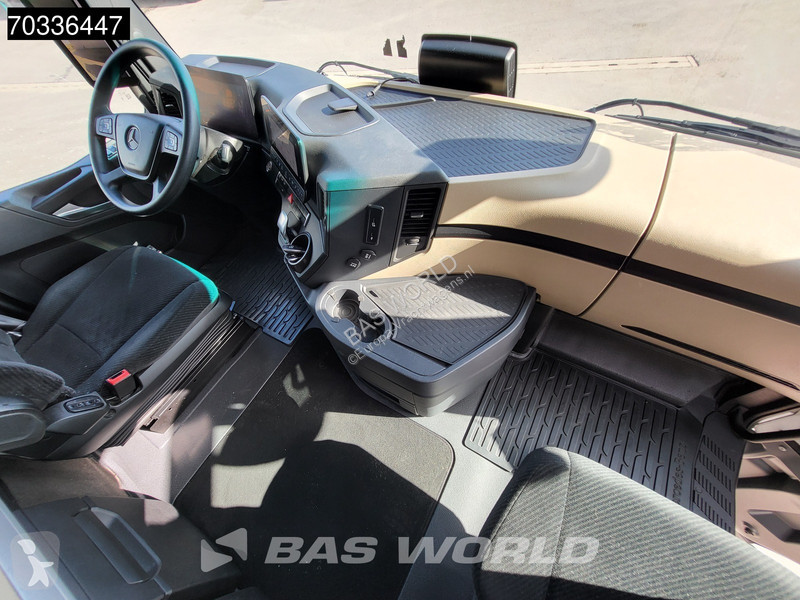 Tahač Mercedes 1845 4X2 StreamSpace Retarder...