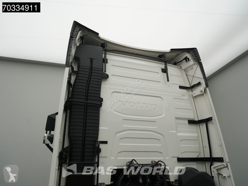 Tahač Volvo FH 460 4X2 Globe APK 08-2027 2x...