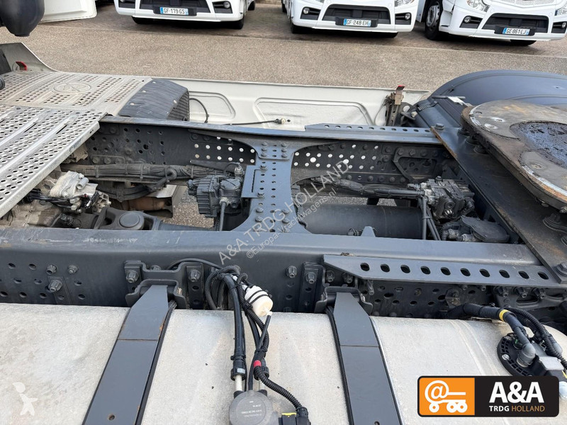 Cabeza tractora Mercedes ACTROS 1845