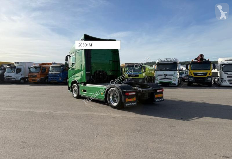 Nyergesvontató Volvo 638 FH-460