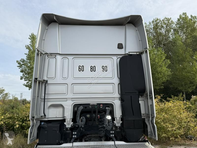 Tracteur DAF 530