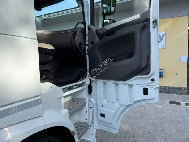 Cap tractor DAF 480
