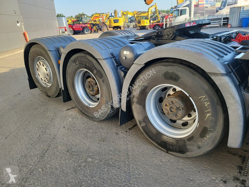 Cap tractor Scania 450